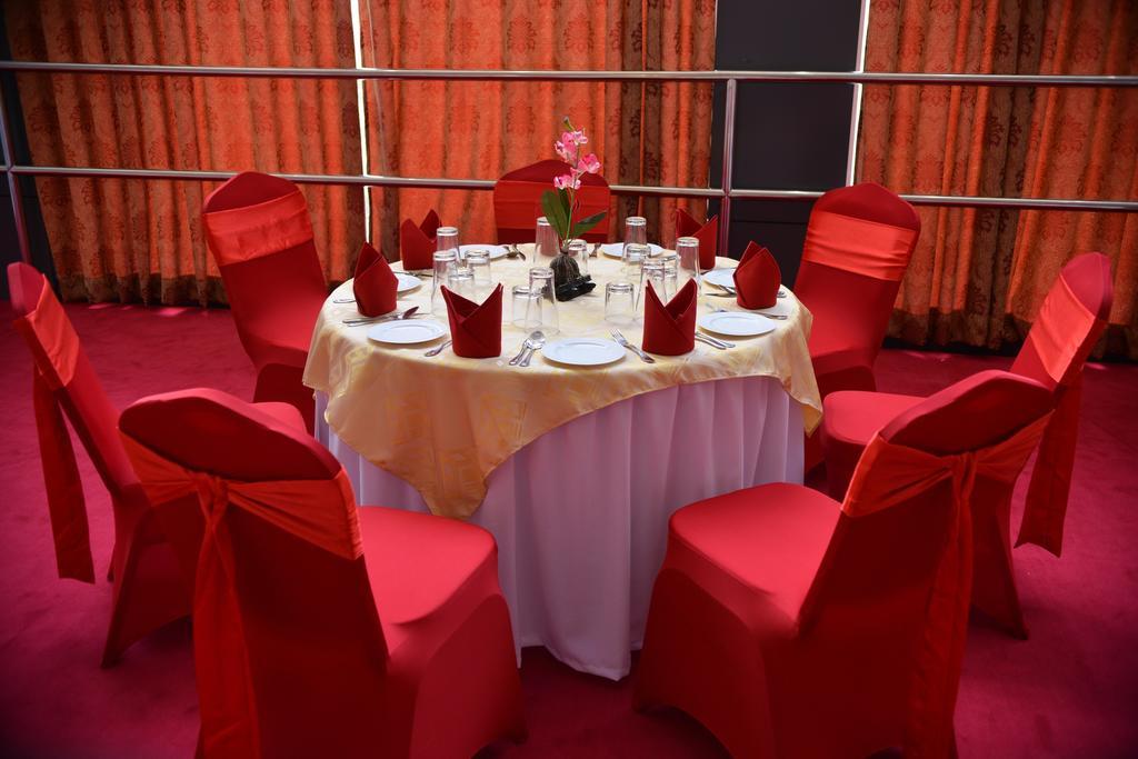 Hotel Kamrel Kurunegala Eksteriør bilde