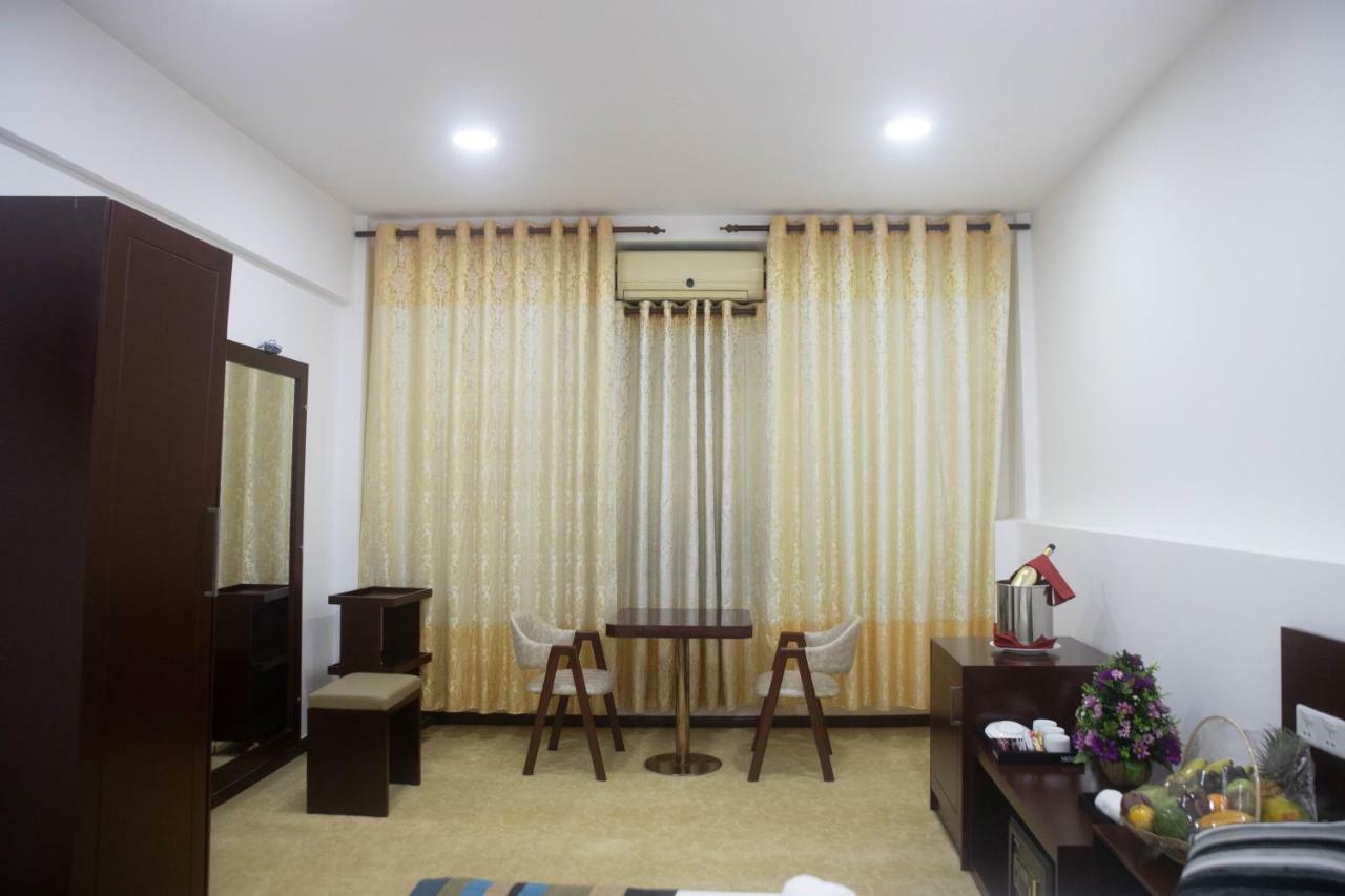 Hotel Kamrel Kurunegala Eksteriør bilde