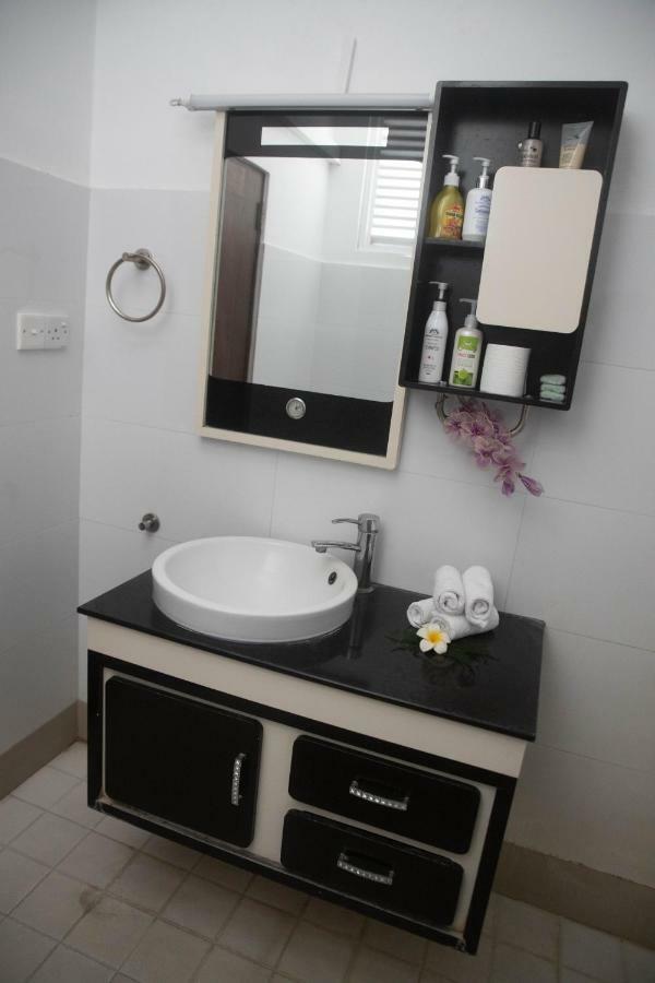 Hotel Kamrel Kurunegala Eksteriør bilde