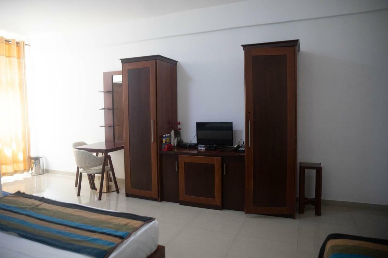 Hotel Kamrel Kurunegala Eksteriør bilde